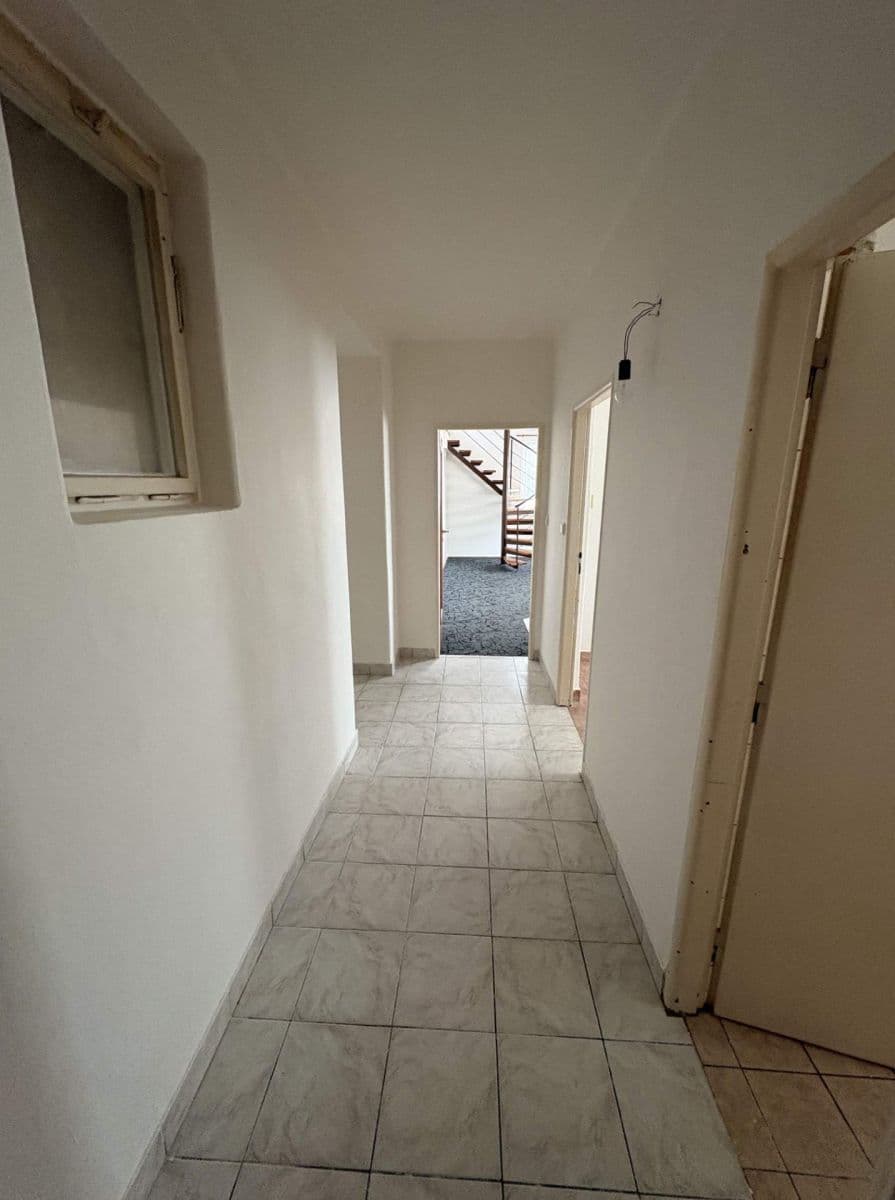 Prenájom bytu 3-izbový 103 m², Čs. armády, Žamberk, Pardubický kraj Prenájom bytu 3-izbový 103 m², Čs. armády, Žamberk, Pardubický kraj