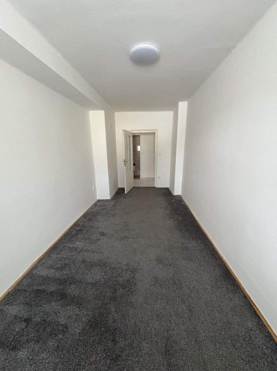 Prenájom bytu 3-izbový 103 m², Čs. armády, Žamberk, Pardubický kraj Prenájom bytu 3-izbový 103 m², Čs. armády, Žamberk, Pardubický kraj