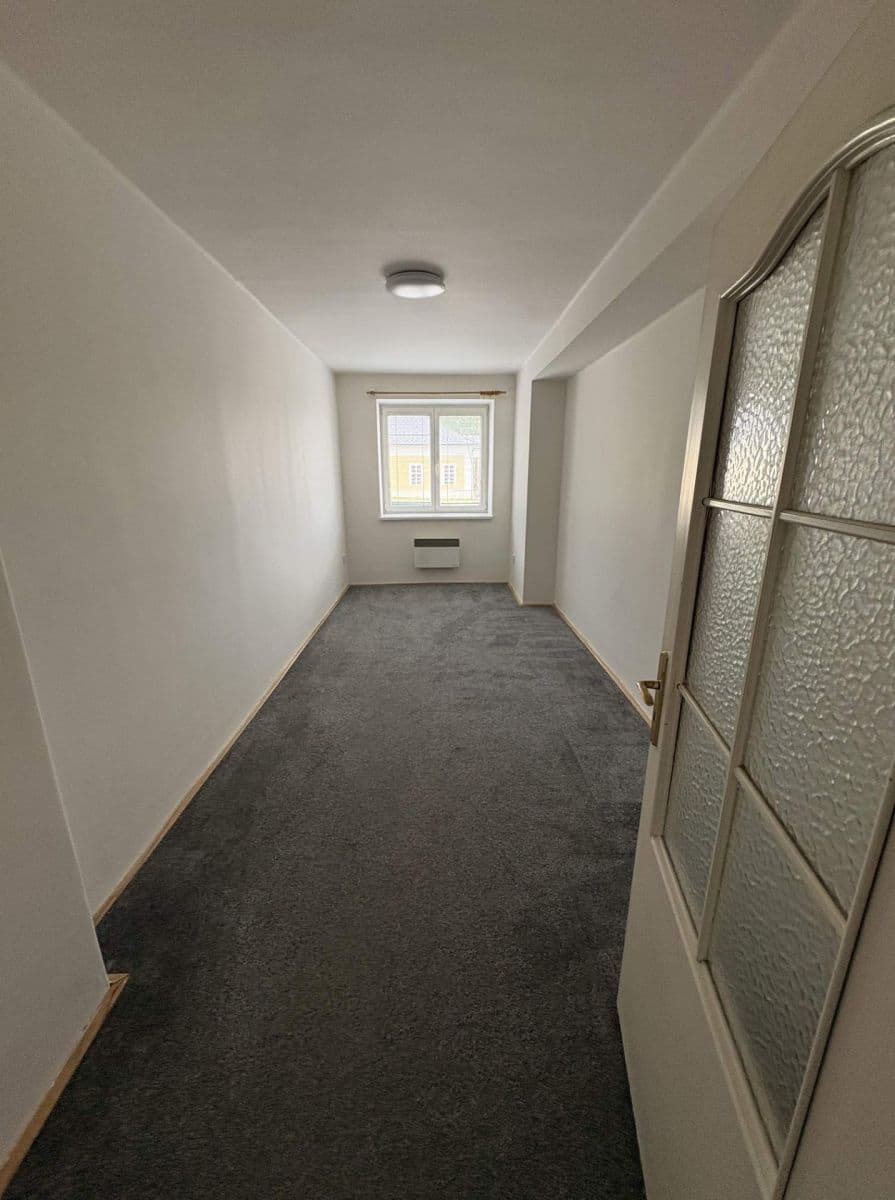 Prenájom bytu 3-izbový 103 m², Čs. armády, Žamberk, Pardubický kraj Prenájom bytu 3-izbový 103 m², Čs. armády, Žamberk, Pardubický kraj
