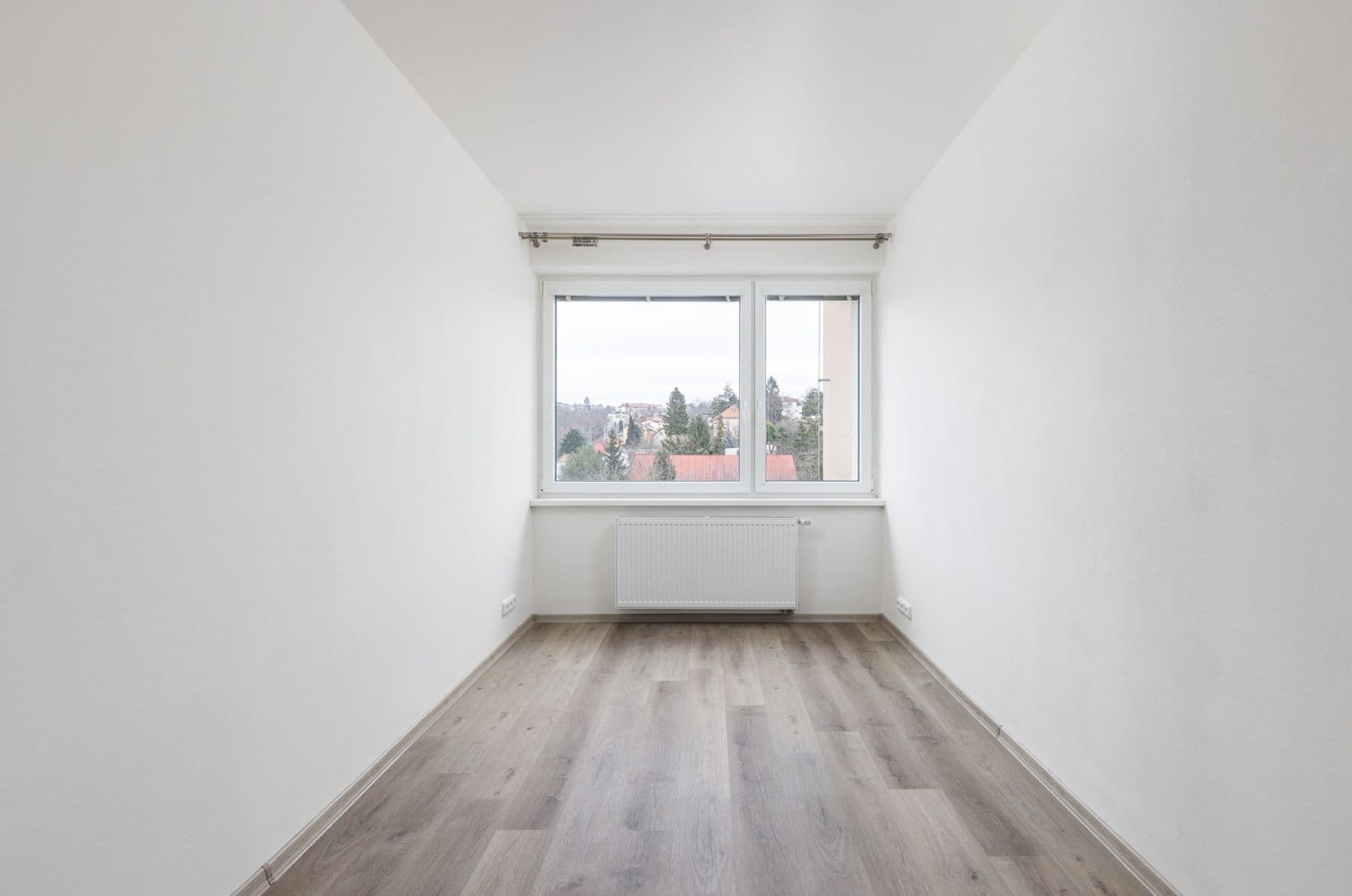 Prenájom bytu 2-izbový 74 m², Trojská, Praha, Praha Prenájom bytu 2-izbový 74 m², Trojská, Praha, Praha