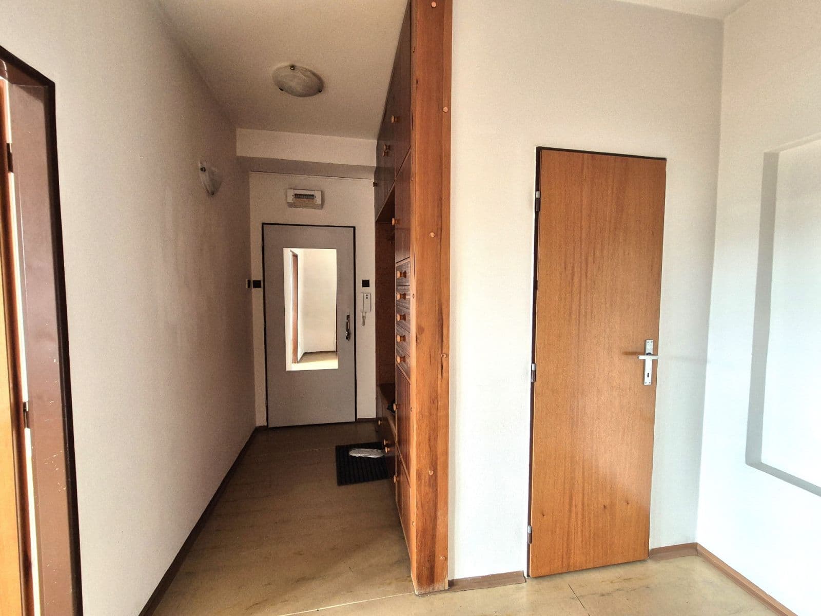 Prenájom bytu 2-izbový 74 m², Na Mlejnku, Praha, Praha Prenájom bytu 2-izbový 74 m², Na Mlejnku, Praha, Praha