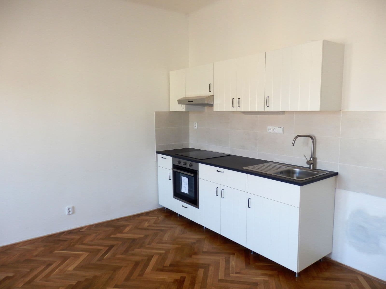 Prenájom bytu 1-izbový 33 m², Jana Želivského, Praha, Praha Prenájom bytu 1-izbový 33 m², Jana Želivského, Praha, Praha