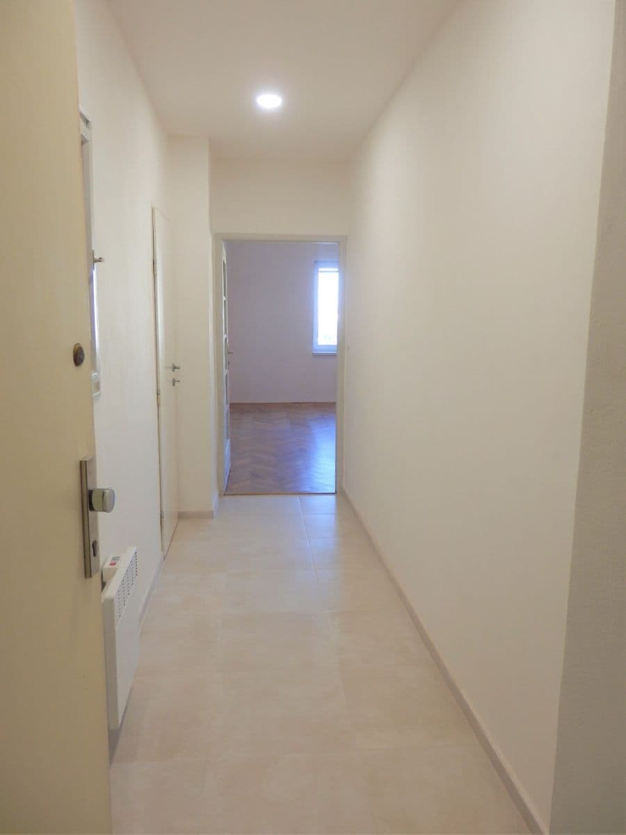 Prenájom bytu 1-izbový 33 m², Jana Želivského, Praha, Praha Prenájom bytu 1-izbový 33 m², Jana Želivského, Praha, Praha