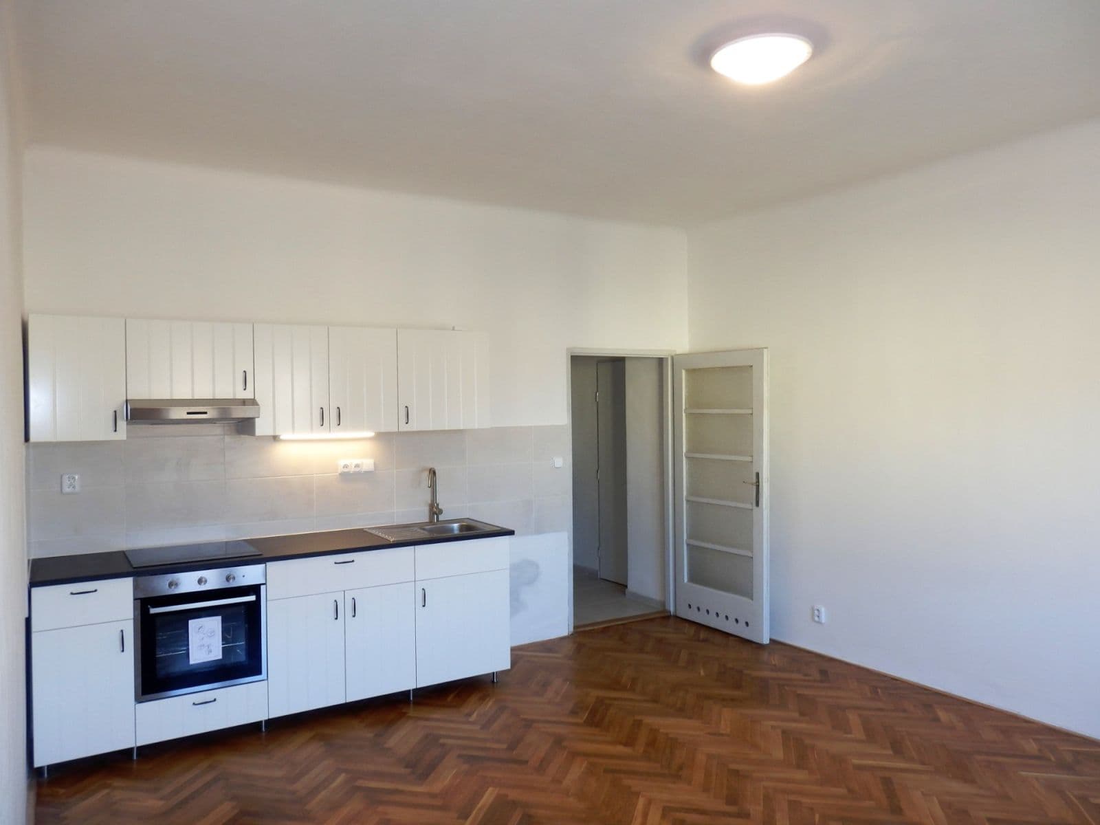 Prenájom bytu 1-izbový 33 m², Jana Želivského, Praha, Praha Prenájom bytu 1-izbový 33 m², Jana Želivského, Praha, Praha