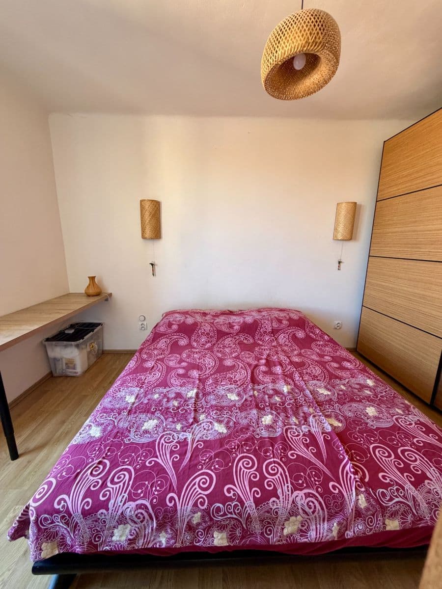 Prenájom bytu 2-izbový 48 m², Hartigova, Praha, Praha Prenájom bytu 2-izbový 48 m², Hartigova, Praha, Praha