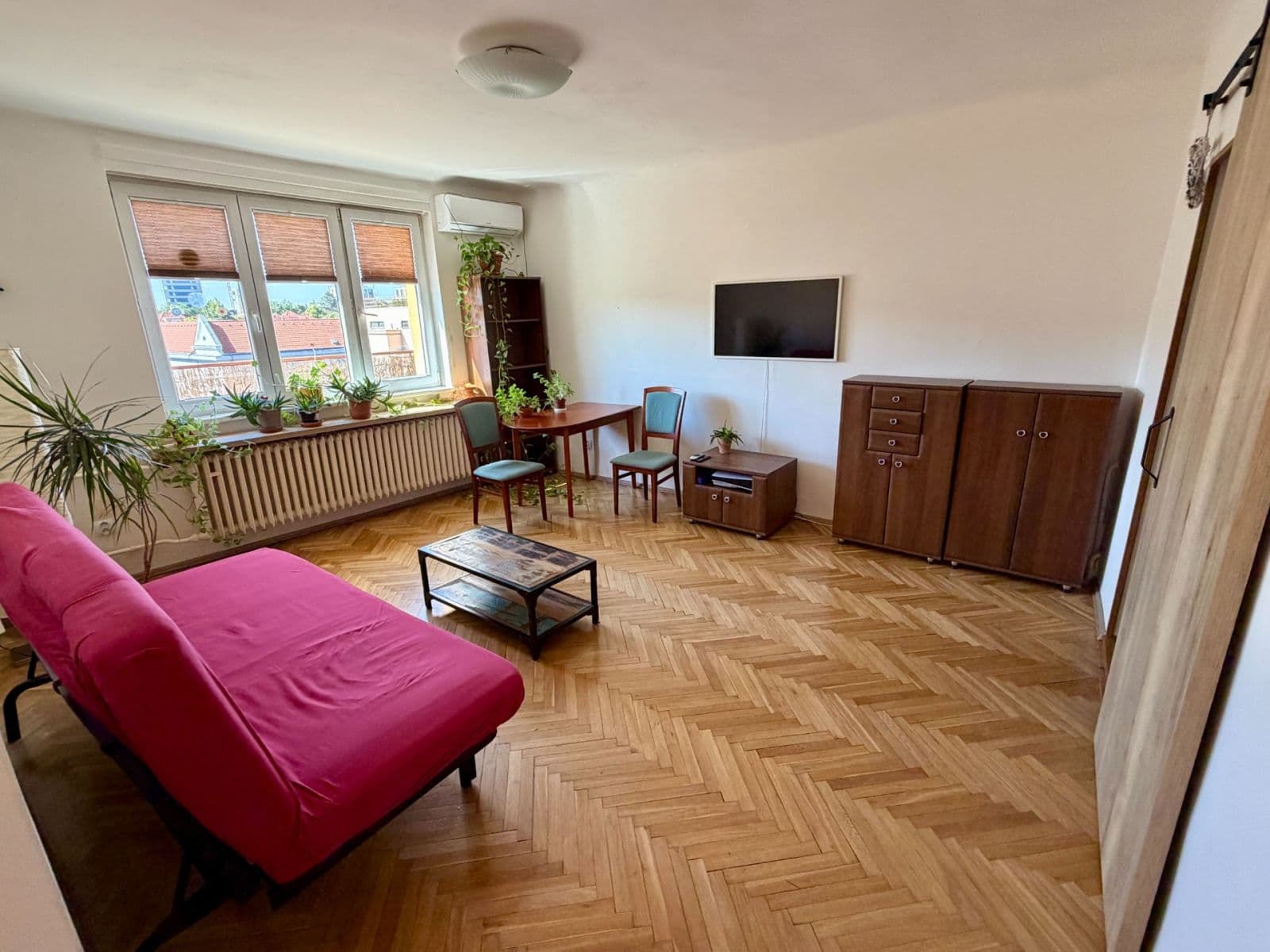 Prenájom bytu 2-izbový 48 m², Hartigova, Praha, Praha Prenájom bytu 2-izbový 48 m², Hartigova, Praha, Praha