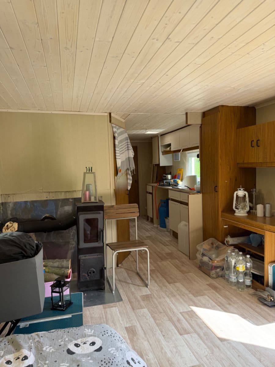 Predaj rekreačného objektu 30 m², pozemok 1.000 m², 33333, Zásmuky, Středočeský kraj Predaj rekreačného objektu 30 m², pozemok 1.000 m², 33333, Zásmuky, Středočeský kraj