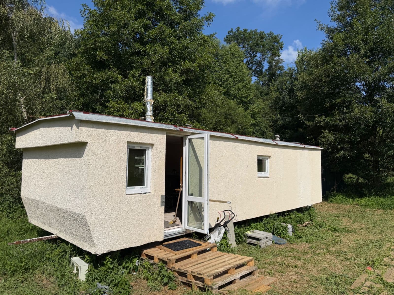 Predaj rekreačného objektu 30 m², pozemok 1.000 m², 33333, Zásmuky, Středočeský kraj Predaj rekreačného objektu 30 m², pozemok 1.000 m², 33333, Zásmuky, Středočeský kraj