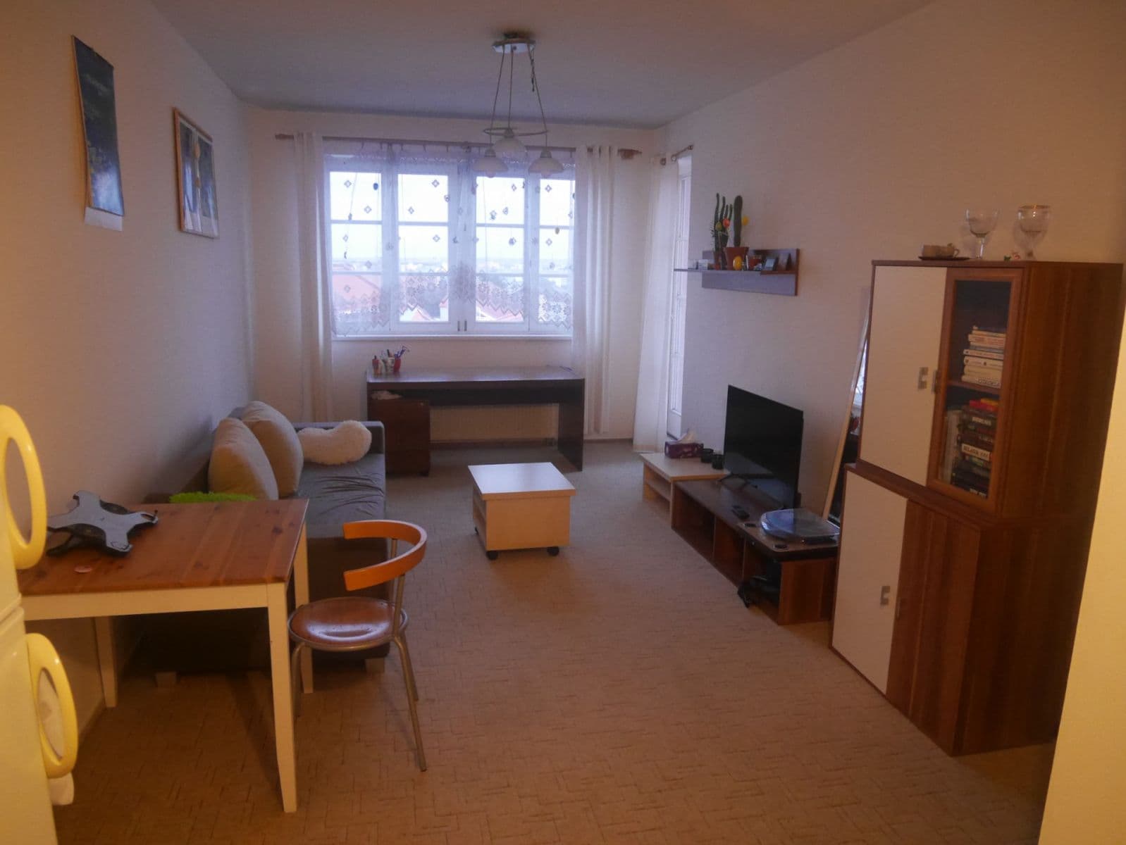 Prenájom bytu 2-izbový 43 m², Pelušková, Praha, Praha Prenájom bytu 2-izbový 43 m², Pelušková, Praha, Praha
