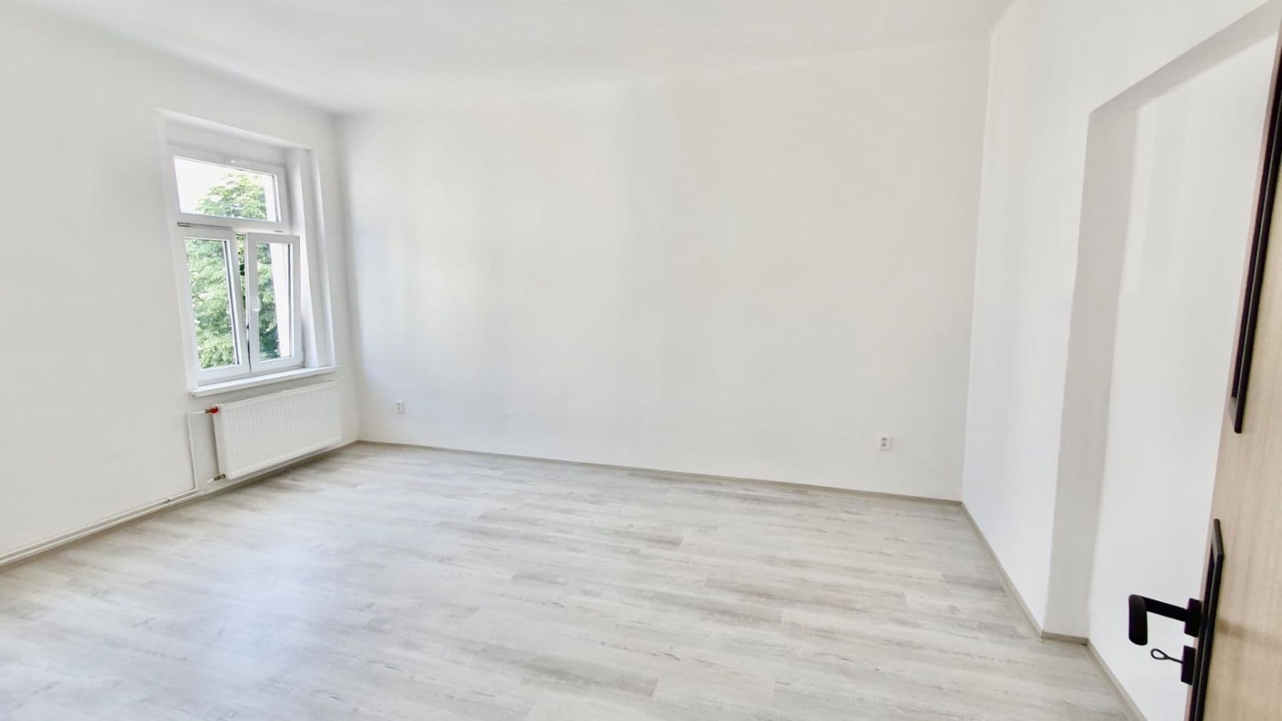 Prenájom bytu 2-izbový 72 m², Zemská, Teplice, Ústecký kraj Prenájom bytu 2-izbový 72 m², Zemská, Teplice, Ústecký kraj
