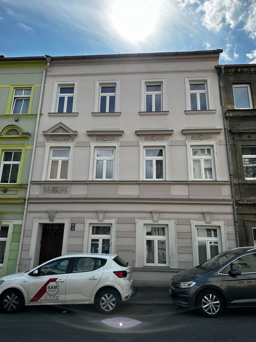 Prenájom bytu 2-izbový 72 m², Zemská, Teplice, Ústecký kraj Prenájom bytu 2-izbový 72 m², Zemská, Teplice, Ústecký kraj