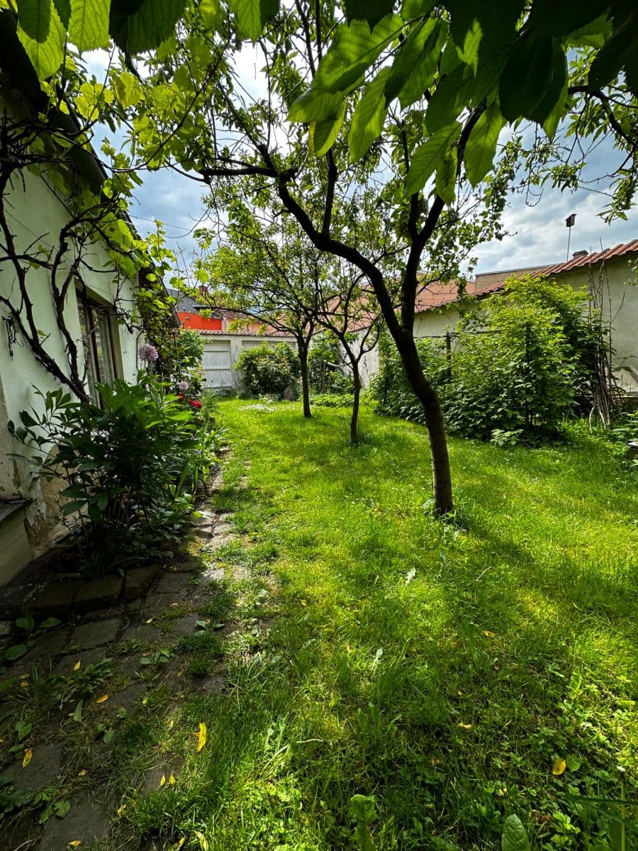 Prenájom bytu 2-izbový 72 m², Zemská, Teplice, Ústecký kraj Prenájom bytu 2-izbový 72 m², Zemská, Teplice, Ústecký kraj