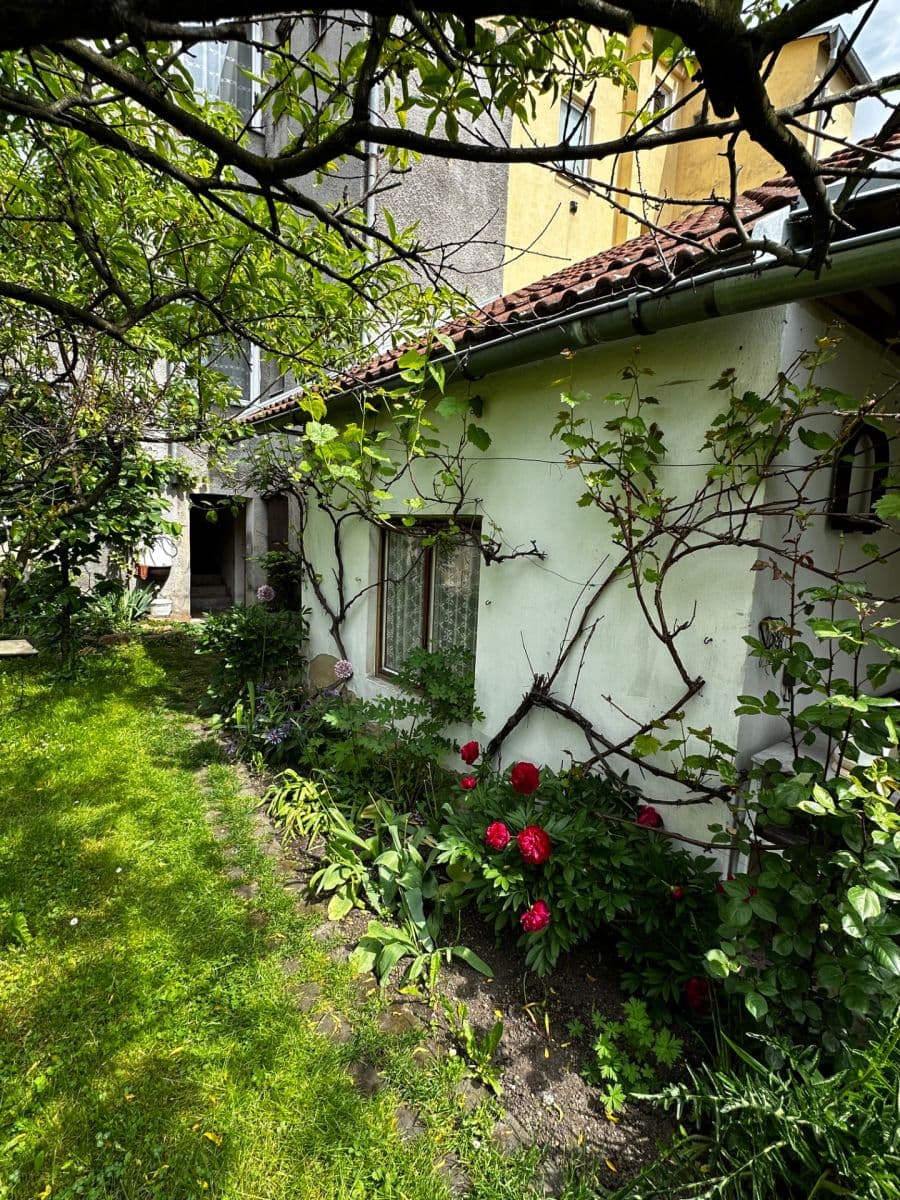 Prenájom bytu 2-izbový 72 m², Zemská, Teplice, Ústecký kraj Prenájom bytu 2-izbový 72 m², Zemská, Teplice, Ústecký kraj