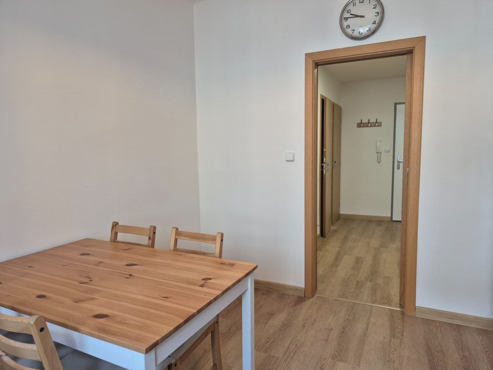 Prenájom bytu 2-izbový 60 m², Užocká, Praha, Praha Prenájom bytu 2-izbový 60 m², Užocká, Praha, Praha