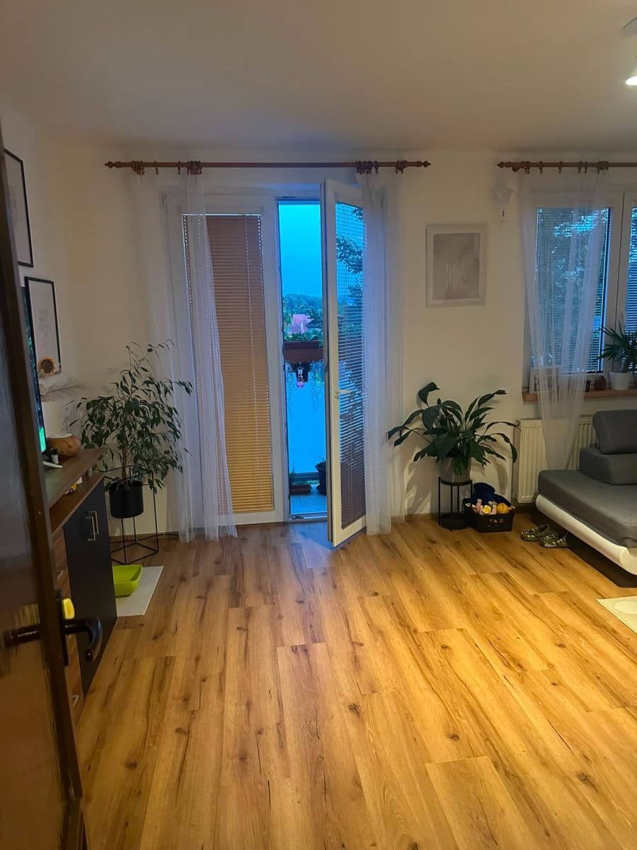 Predaj bytu 3-izbový 67 m², Pražská, Žebrák, Středočeský kraj Predaj bytu 3-izbový 67 m², Pražská, Žebrák, Středočeský kraj