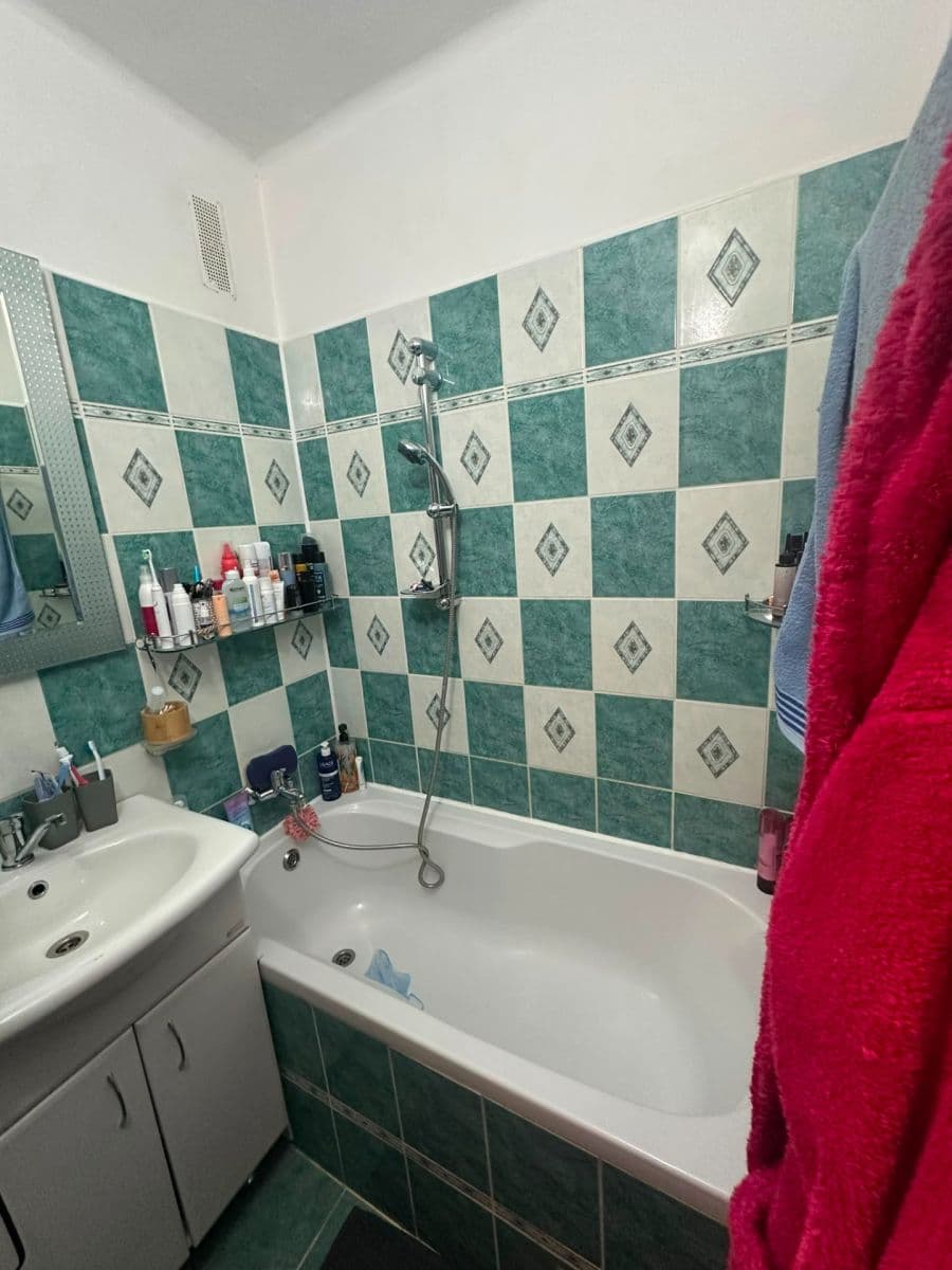 Predaj bytu 3-izbový 67 m², Pražská, Žebrák, Středočeský kraj Predaj bytu 3-izbový 67 m², Pražská, Žebrák, Středočeský kraj