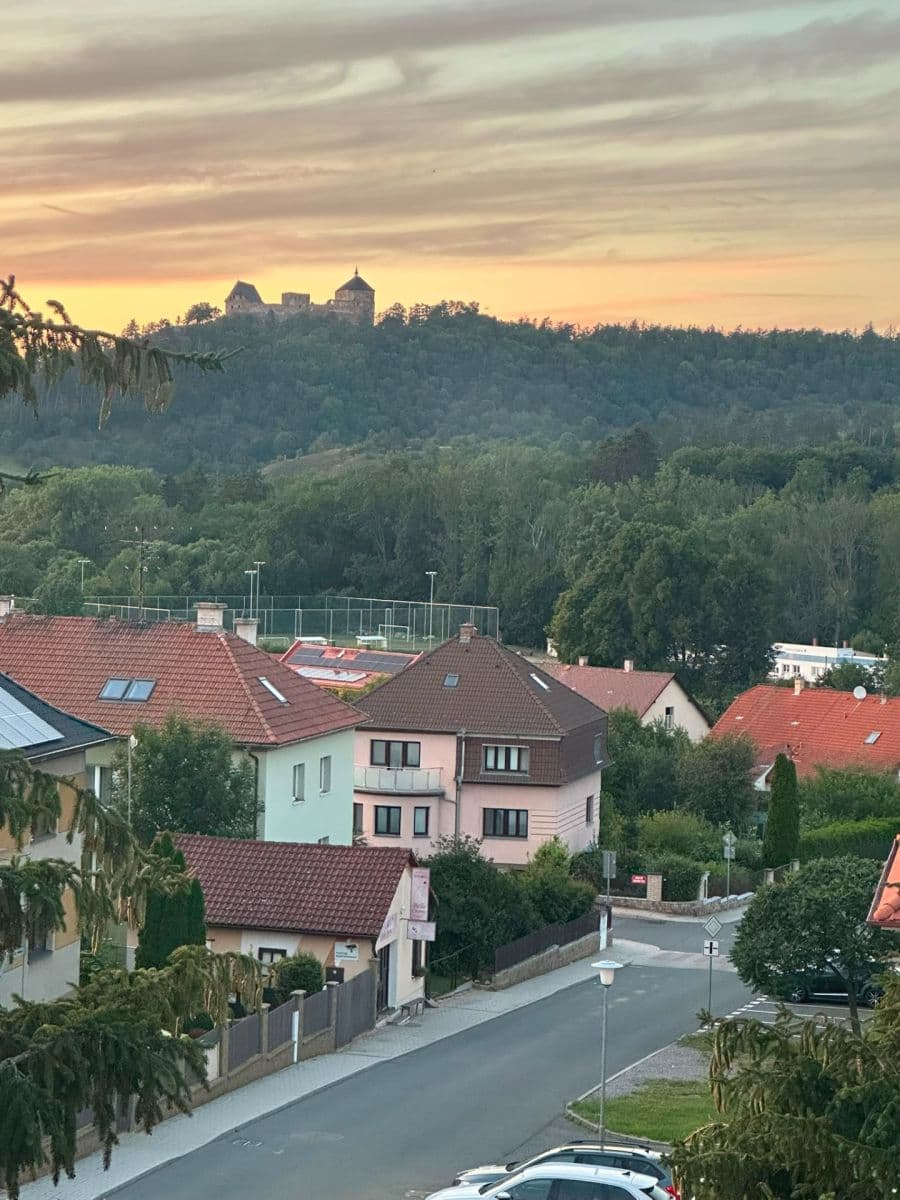 Predaj bytu 3-izbový 67 m², Pražská, Žebrák, Středočeský kraj Predaj bytu 3-izbový 67 m², Pražská, Žebrák, Středočeský kraj