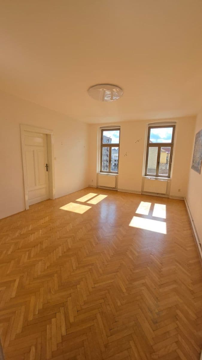 Prenájom bytu 2-izbový 65 m², Bratislavská, Brno, Jihomoravský kraj Prenájom bytu 2-izbový 65 m², Bratislavská, Brno, Jihomoravský kraj