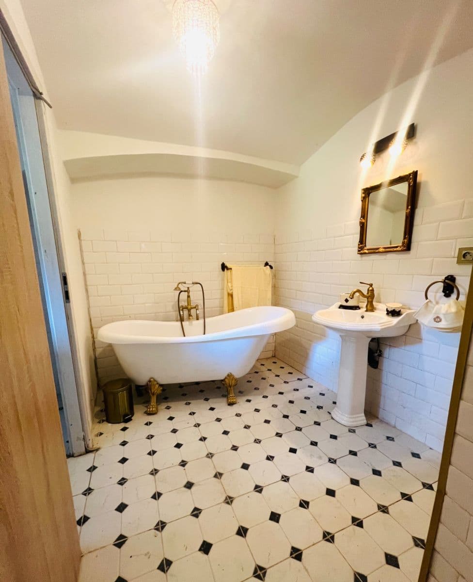 Predaj domu 470 m², pozemok 2.721 m², Volfartice, Liberecký kraj Predaj domu 470 m², pozemok 2.721 m², Volfartice, Liberecký kraj