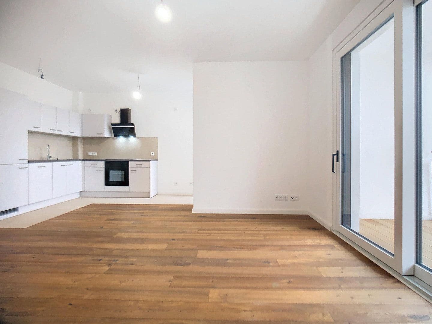 Prenájom bytu 2-izbový 69 m², Kanada Allee 1, Teltow, Brandenbursko Prenájom bytu 2-izbový 69 m², Kanada Allee 1, Teltow, Brandenbursko