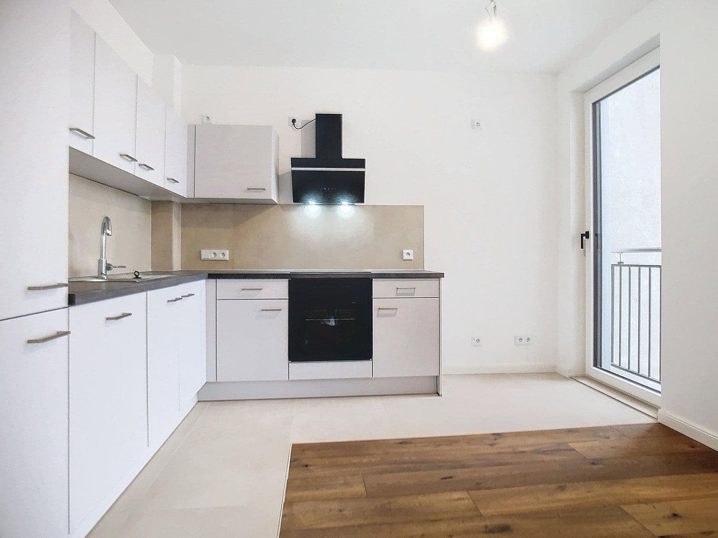 Prenájom bytu 2-izbový 69 m², Kanada Allee 1, Teltow, Brandenbursko Prenájom bytu 2-izbový 69 m², Kanada Allee 1, Teltow, Brandenbursko