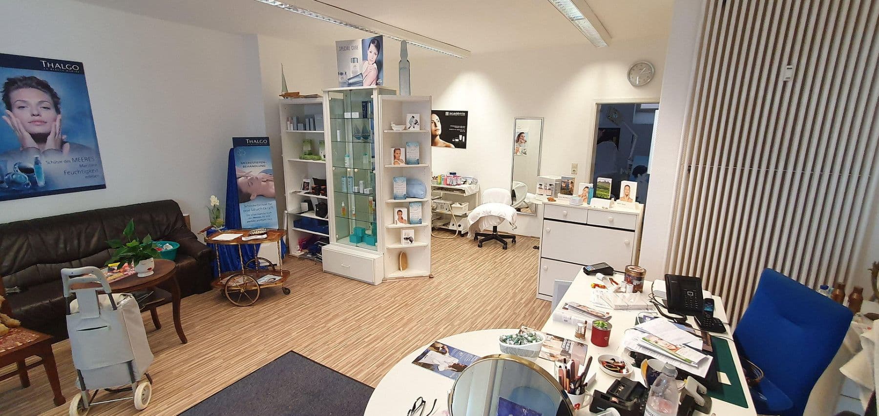 Prenájom kancelárie 65 m², Augustastraße 155, Wuppertal, Severné Porýnie - Westfálsko Prenájom kancelárie 65 m², Augustastraße 155, Wuppertal, Severné Porýnie - Westfálsko