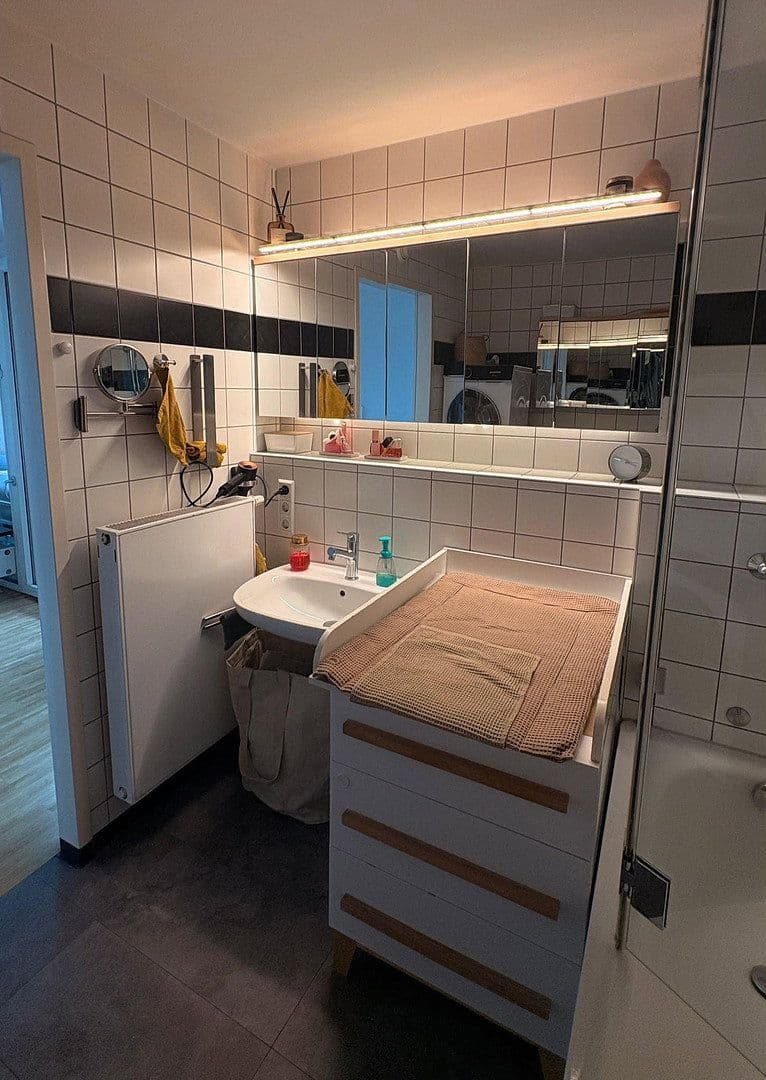 Prenájom bytu 3-izbový 82 m², Washingtonallee 27, Neu-Ulm, Bavorsko Prenájom bytu 3-izbový 82 m², Washingtonallee 27, Neu-Ulm, Bavorsko