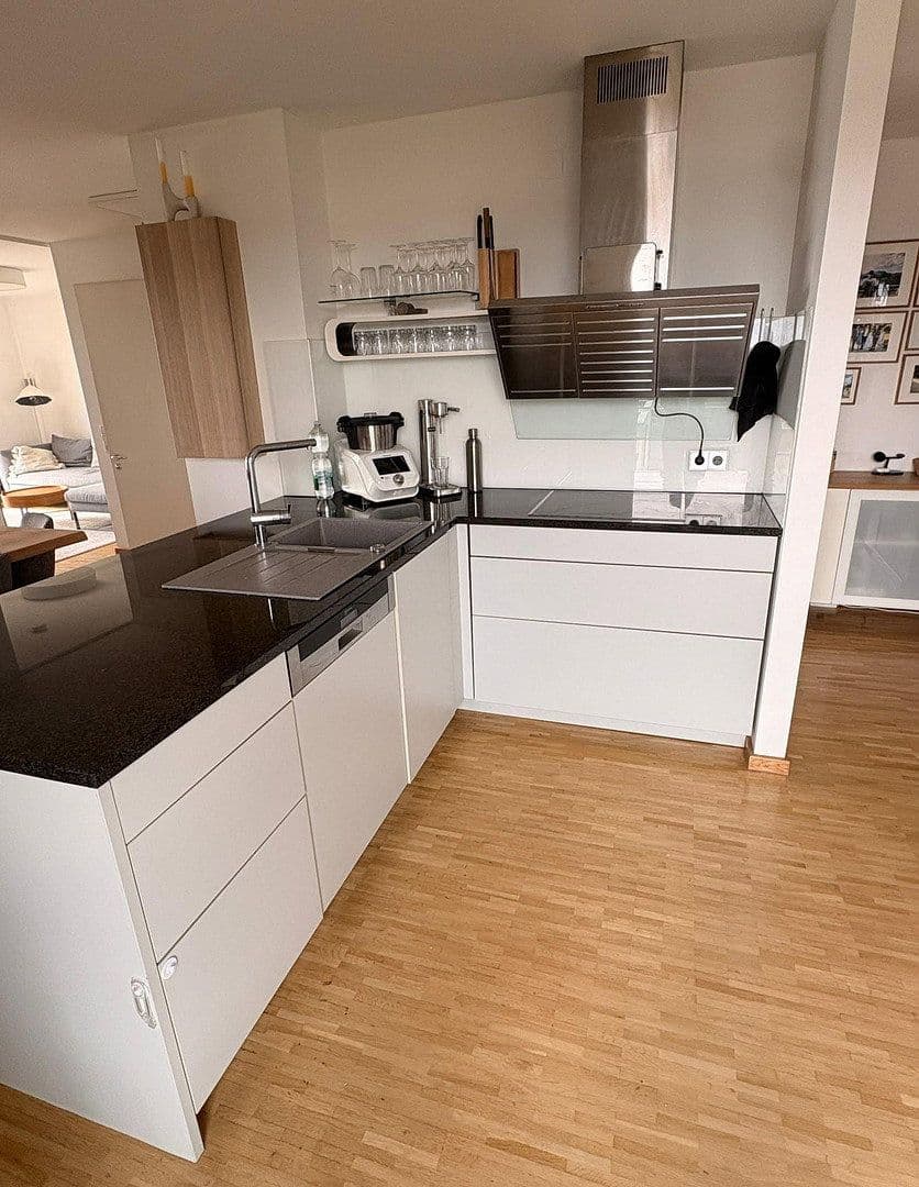 Prenájom bytu 3-izbový 82 m², Washingtonallee 27, Neu-Ulm, Bavorsko Prenájom bytu 3-izbový 82 m², Washingtonallee 27, Neu-Ulm, Bavorsko