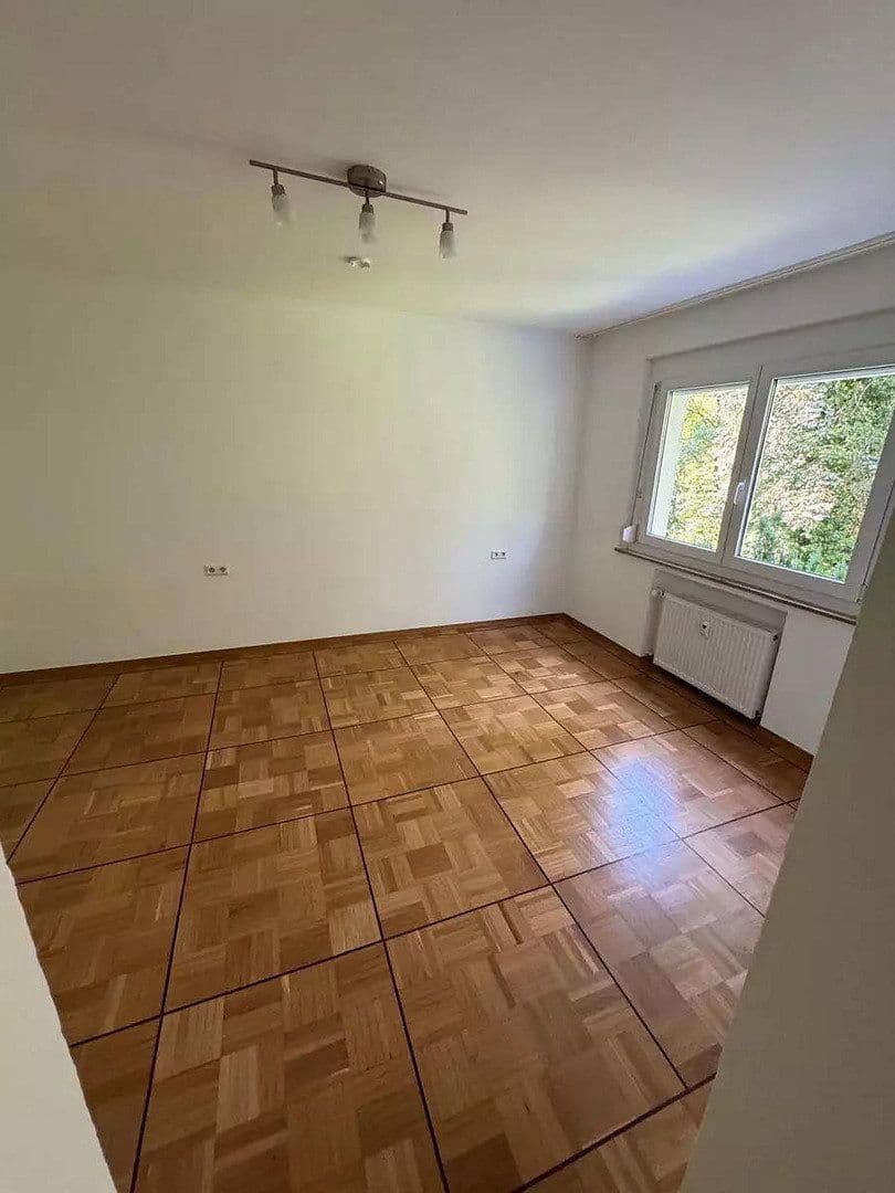 Prenájom bytu 2-izbový 53 m², Tübingen, Bádensko-Wurttembersko Prenájom bytu 2-izbový 53 m², Tübingen, Bádensko-Wurttembersko