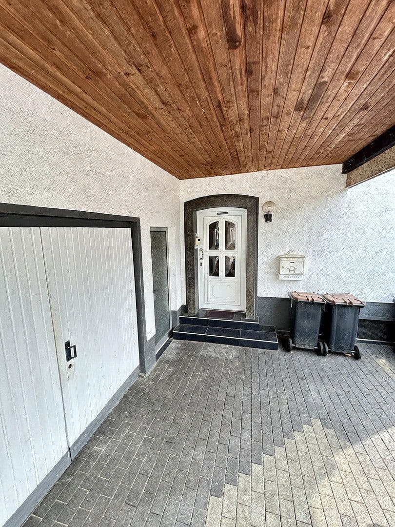 Predaj domu 155 m², pozemok 900 m², Fronhofweg 50, Brühl, Severné Porýnie - Westfálsko Predaj domu 155 m², pozemok 900 m², Fronhofweg 50, Brühl, Severné Porýnie - Westfálsko