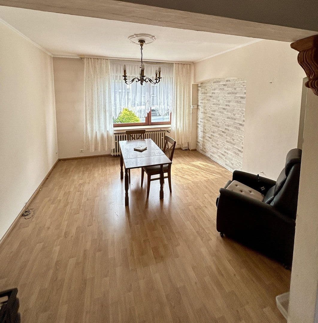 Predaj domu 155 m², pozemok 900 m², Fronhofweg 50, Brühl, Severné Porýnie - Westfálsko Predaj domu 155 m², pozemok 900 m², Fronhofweg 50, Brühl, Severné Porýnie - Westfálsko