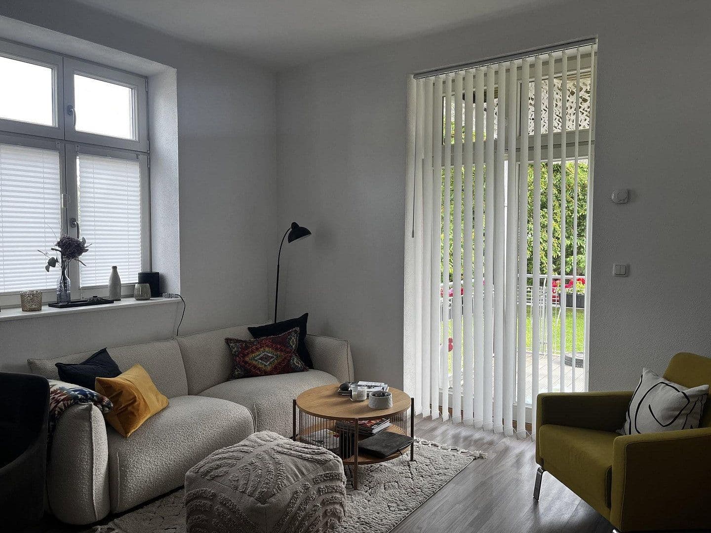 Prenájom bytu 4-izbový 78 m², Bentschener Weg 17, Berlin, Berlín Prenájom bytu 4-izbový 78 m², Bentschener Weg 17, Berlin, Berlín