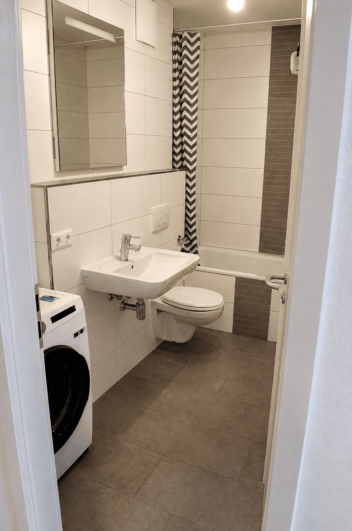 Prenájom bytu 3-izbový 68 m², Fleischmannstr. 11, Esslingen am Neckar, Bádensko-Wurttembersko Prenájom bytu 3-izbový 68 m², Fleischmannstr. 11, Esslingen am Neckar, Bádensko-Wurttembersko