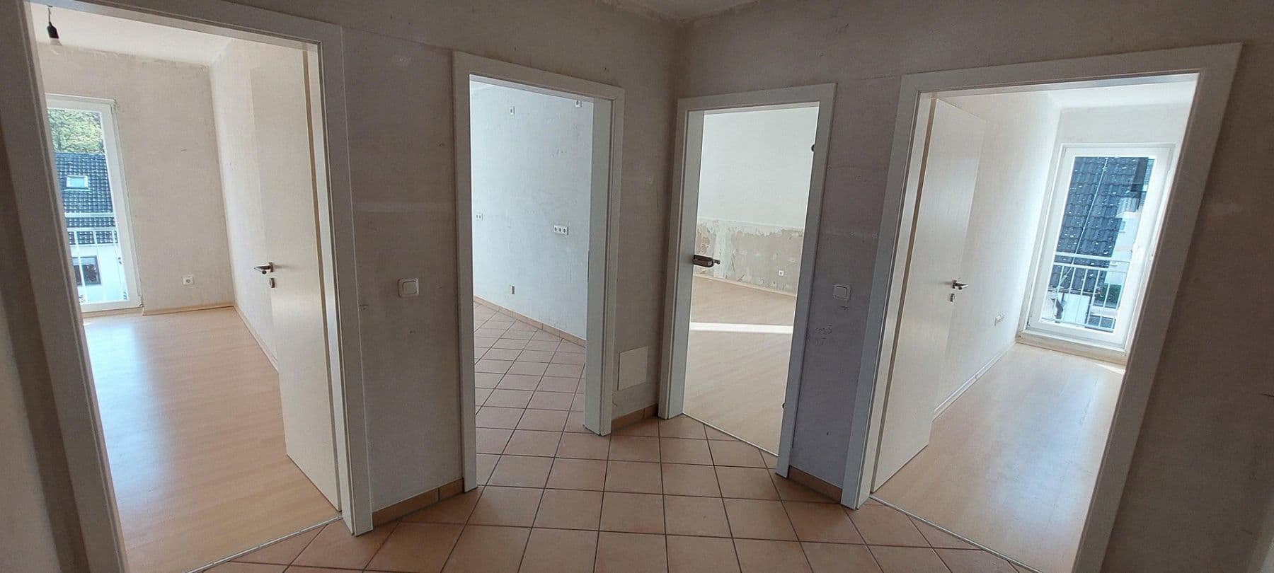 Prenájom bytu 3-izbový 70 m², Weiterstadt, Hesensko Prenájom bytu 3-izbový 70 m², Weiterstadt, Hesensko