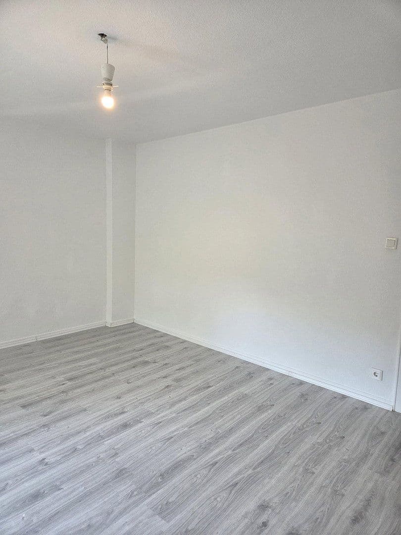 Prenájom bytu 3-izbový 80 m², Stolberstrasse 378, Köln, Severné Porýnie - Westfálsko Prenájom bytu 3-izbový 80 m², Stolberstrasse 378, Köln, Severné Porýnie - Westfálsko