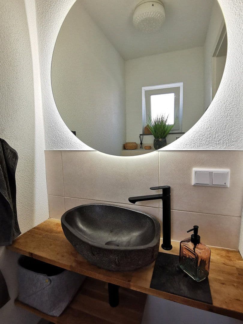 Predaj domu 125 m², pozemok 185 m², Flein, Bádensko-Wurttembersko Predaj domu 125 m², pozemok 185 m², Flein, Bádensko-Wurttembersko