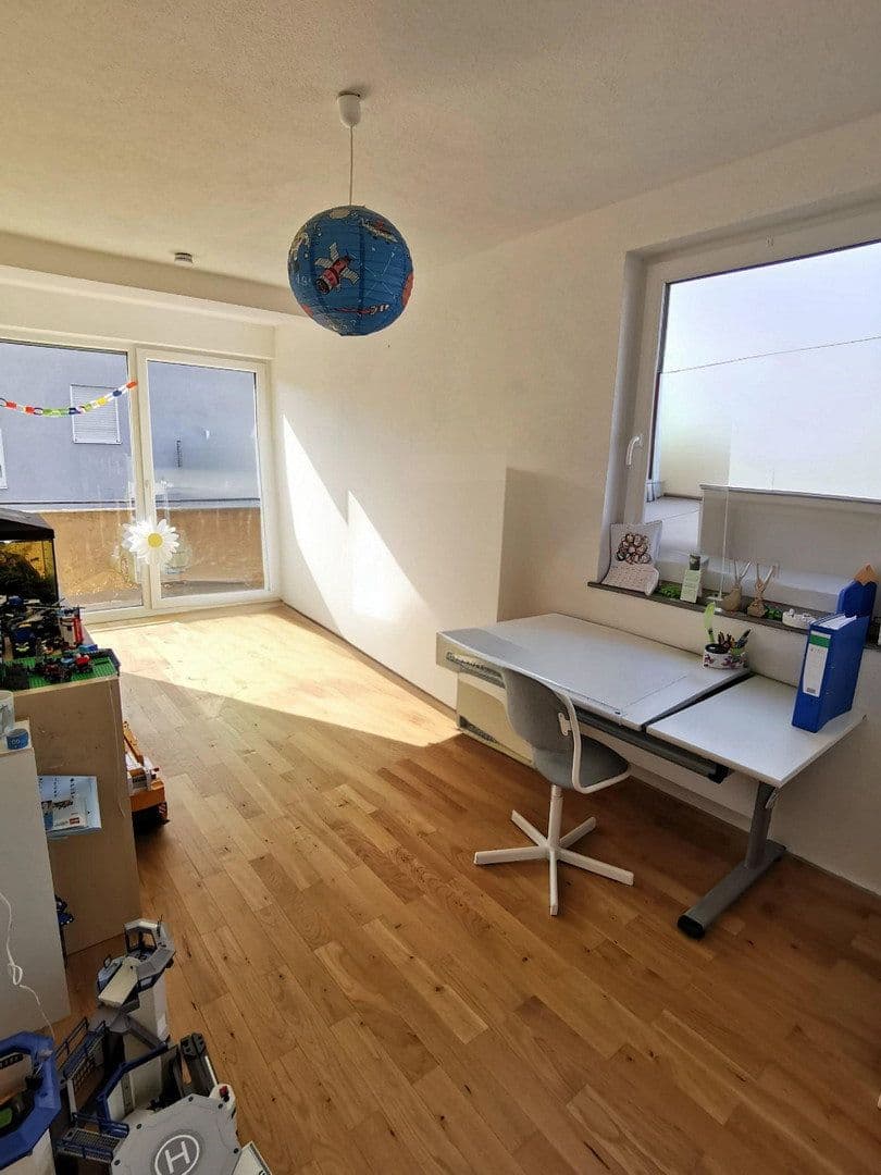 Predaj domu 125 m², pozemok 185 m², Flein, Bádensko-Wurttembersko Predaj domu 125 m², pozemok 185 m², Flein, Bádensko-Wurttembersko