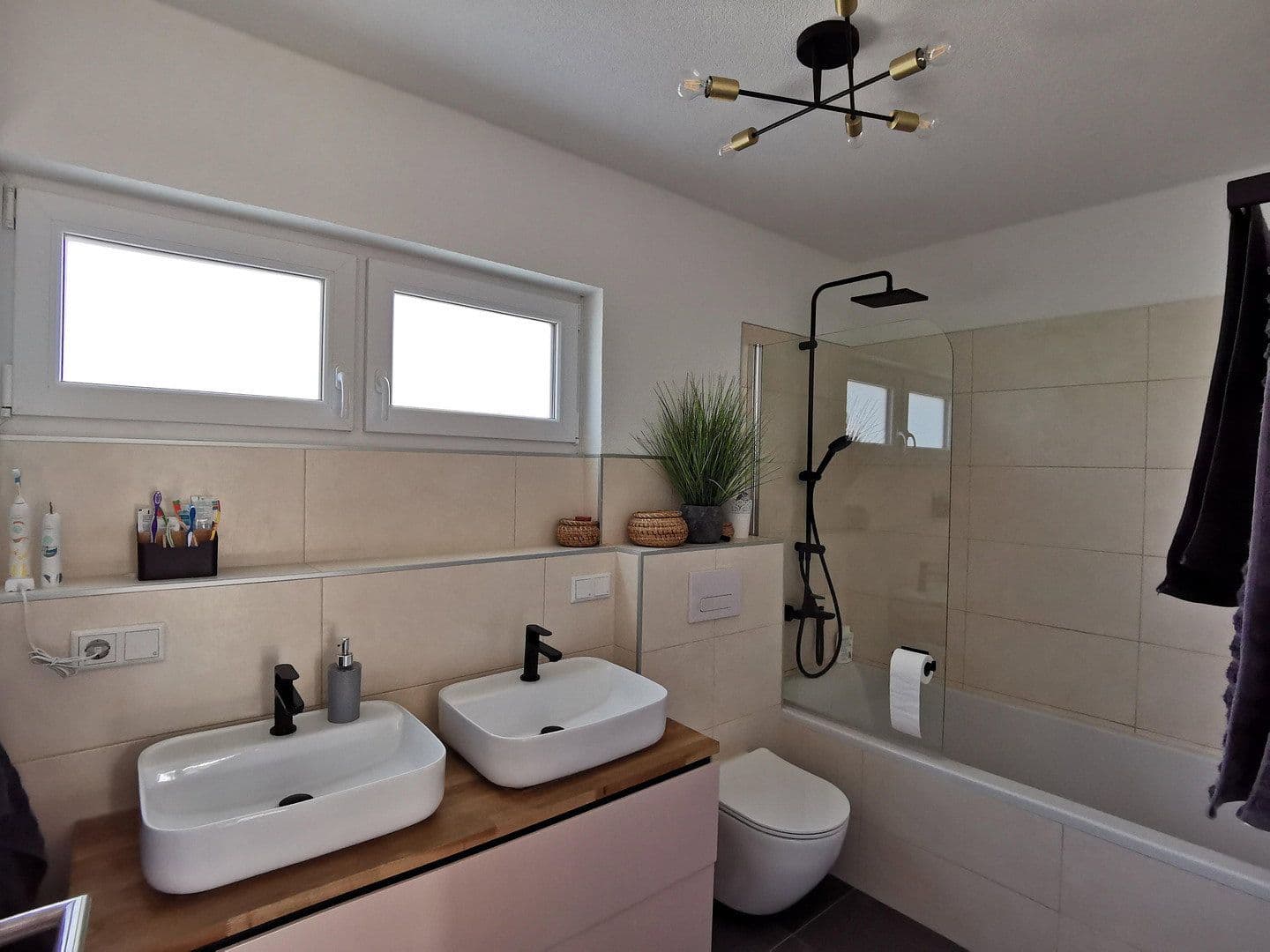 Predaj domu 125 m², pozemok 185 m², Flein, Bádensko-Wurttembersko Predaj domu 125 m², pozemok 185 m², Flein, Bádensko-Wurttembersko