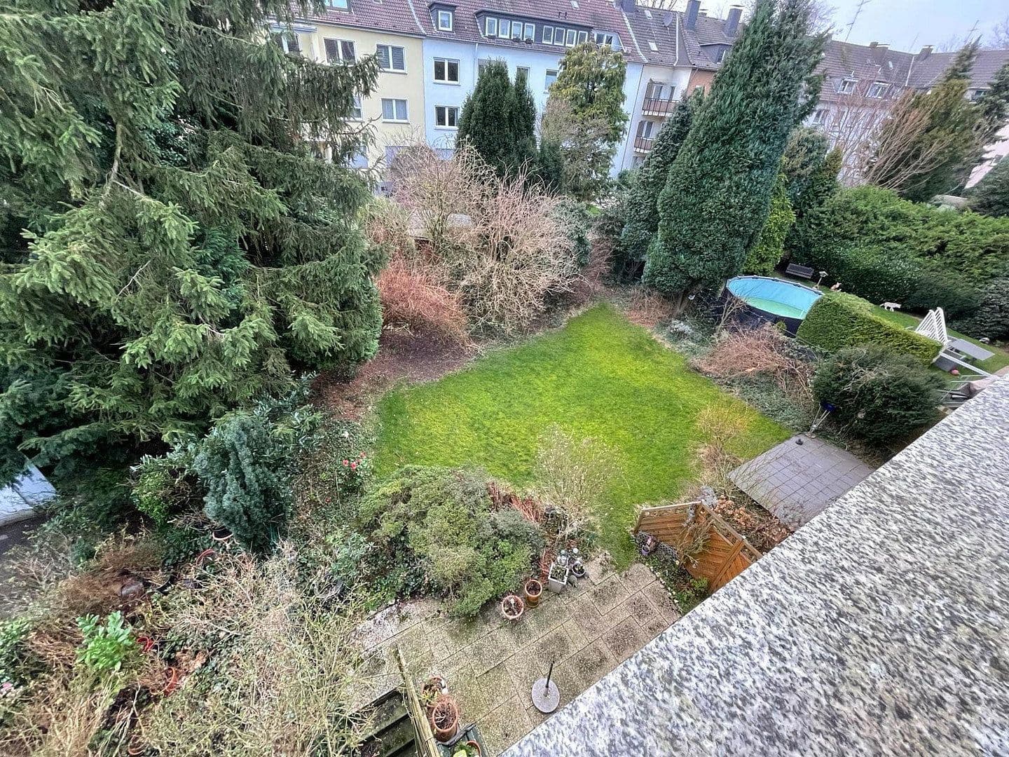 Prenájom bytu 2-izbový 63 m², Düppelstr.10, Essen, Severné Porýnie - Westfálsko Prenájom bytu 2-izbový 63 m², Düppelstr.10, Essen, Severné Porýnie - Westfálsko
