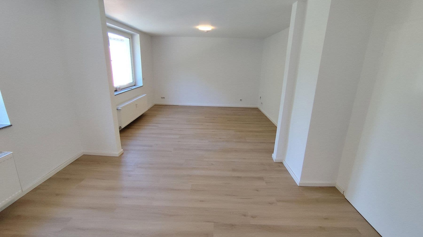 Prenájom bytu 4-izbový 110 m², Holzstrasse 184, Castrop-Rauxel, Severné Porýnie - Westfálsko Prenájom bytu 4-izbový 110 m², Holzstrasse 184, Castrop-Rauxel, Severné Porýnie - Westfálsko