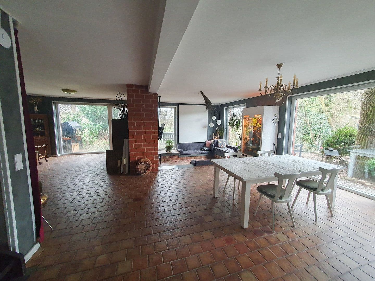 Predaj domu 168 m², pozemok 504 m², Schwülper, Dolné Sasko Predaj domu 168 m², pozemok 504 m², Schwülper, Dolné Sasko
