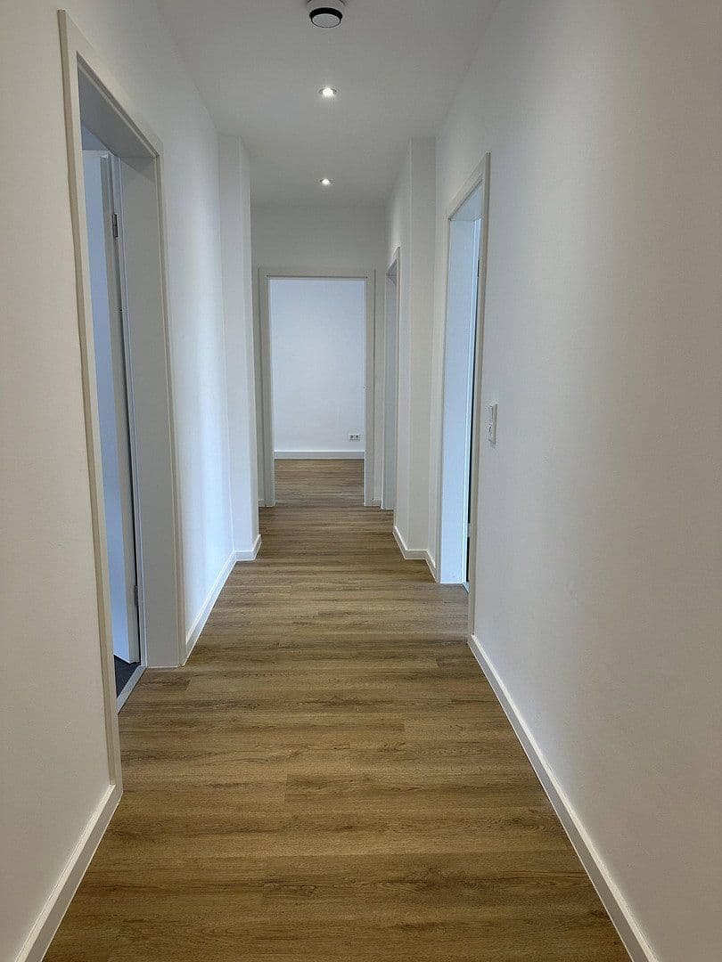 Prenájom bytu 3-izbový 85 m², Ruhrstraße 58, Witten, Severné Porýnie - Westfálsko Prenájom bytu 3-izbový 85 m², Ruhrstraße 58, Witten, Severné Porýnie - Westfálsko