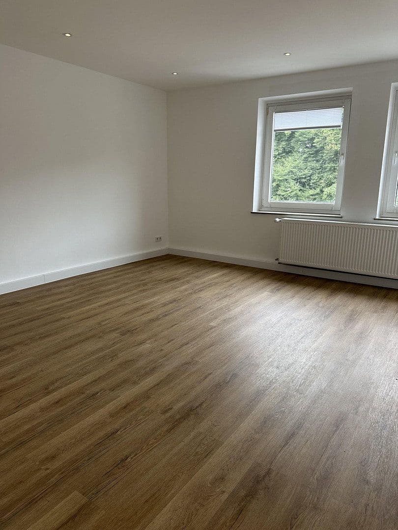 Prenájom bytu 3-izbový 85 m², Ruhrstraße 58, Witten, Severné Porýnie - Westfálsko Prenájom bytu 3-izbový 85 m², Ruhrstraße 58, Witten, Severné Porýnie - Westfálsko