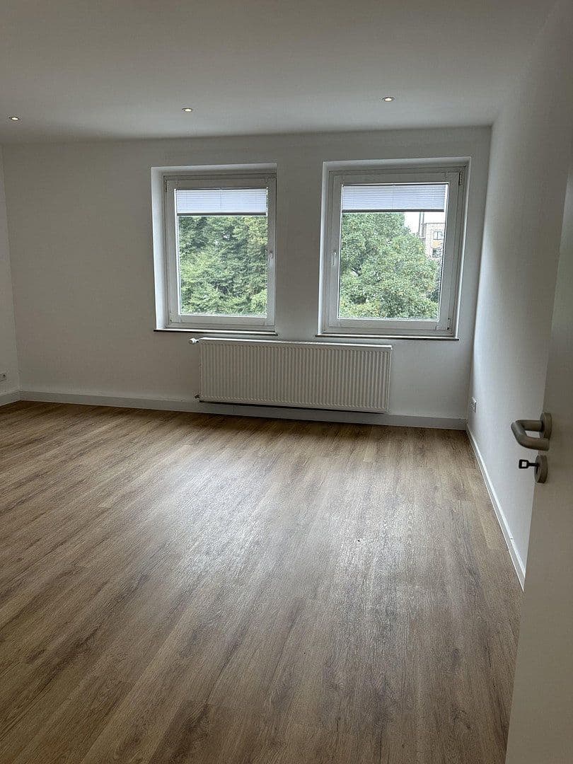 Prenájom bytu 3-izbový 85 m², Ruhrstraße 58, Witten, Severné Porýnie - Westfálsko Prenájom bytu 3-izbový 85 m², Ruhrstraße 58, Witten, Severné Porýnie - Westfálsko
