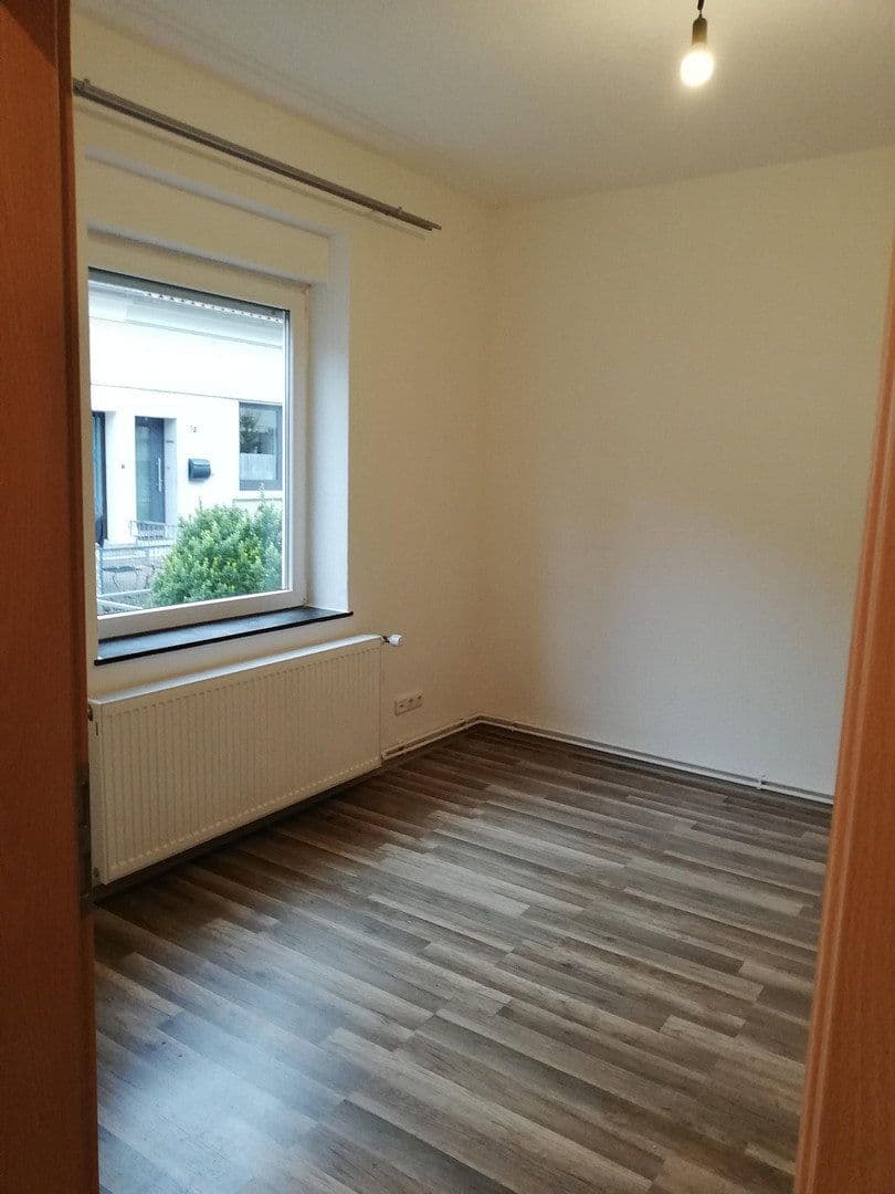 Prenájom domu 60 m², pozemok 103 m², Stiller Weg, Bremen, Brémy Prenájom domu 60 m², pozemok 103 m², Stiller Weg, Bremen, Brémy