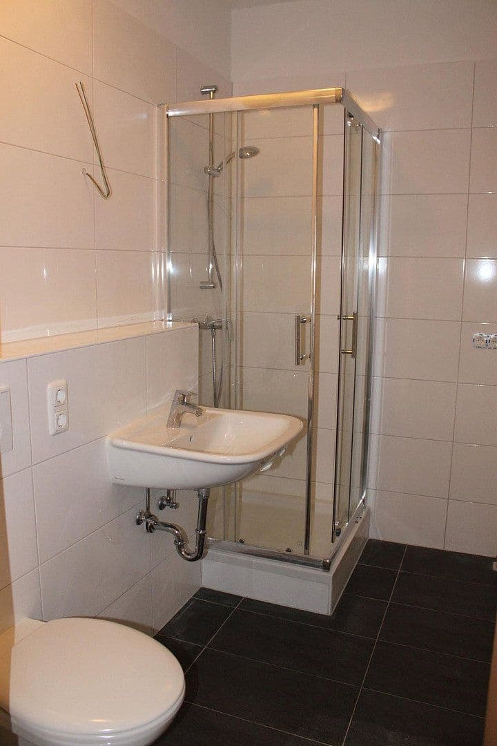 Prenájom domu 60 m², pozemok 103 m², Stiller Weg, Bremen, Brémy Prenájom domu 60 m², pozemok 103 m², Stiller Weg, Bremen, Brémy