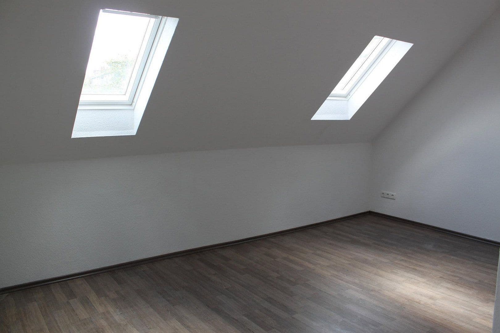 Prenájom domu 60 m², pozemok 103 m², Stiller Weg, Bremen, Brémy Prenájom domu 60 m², pozemok 103 m², Stiller Weg, Bremen, Brémy