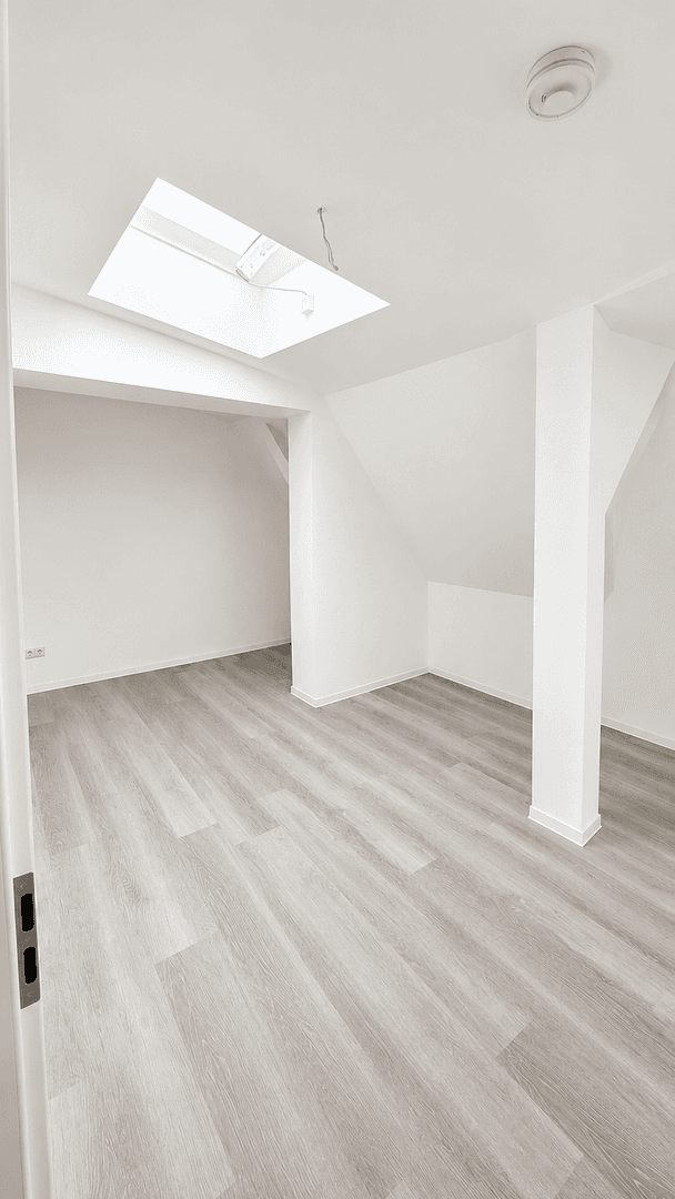 Prenájom bytu 4-izbový 138 m², Cochstedter Straße, Magdeburg, Sasko-Anhaltsko Prenájom bytu 4-izbový 138 m², Cochstedter Straße, Magdeburg, Sasko-Anhaltsko