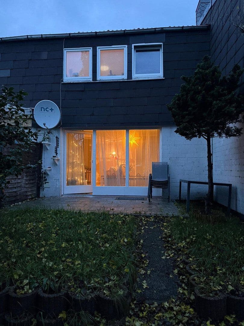 Predaj domu 100 m², pozemok 203 m², Bahnhofstraße 42f, Himmelpforten, Dolné Sasko Predaj domu 100 m², pozemok 203 m², Bahnhofstraße 42f, Himmelpforten, Dolné Sasko