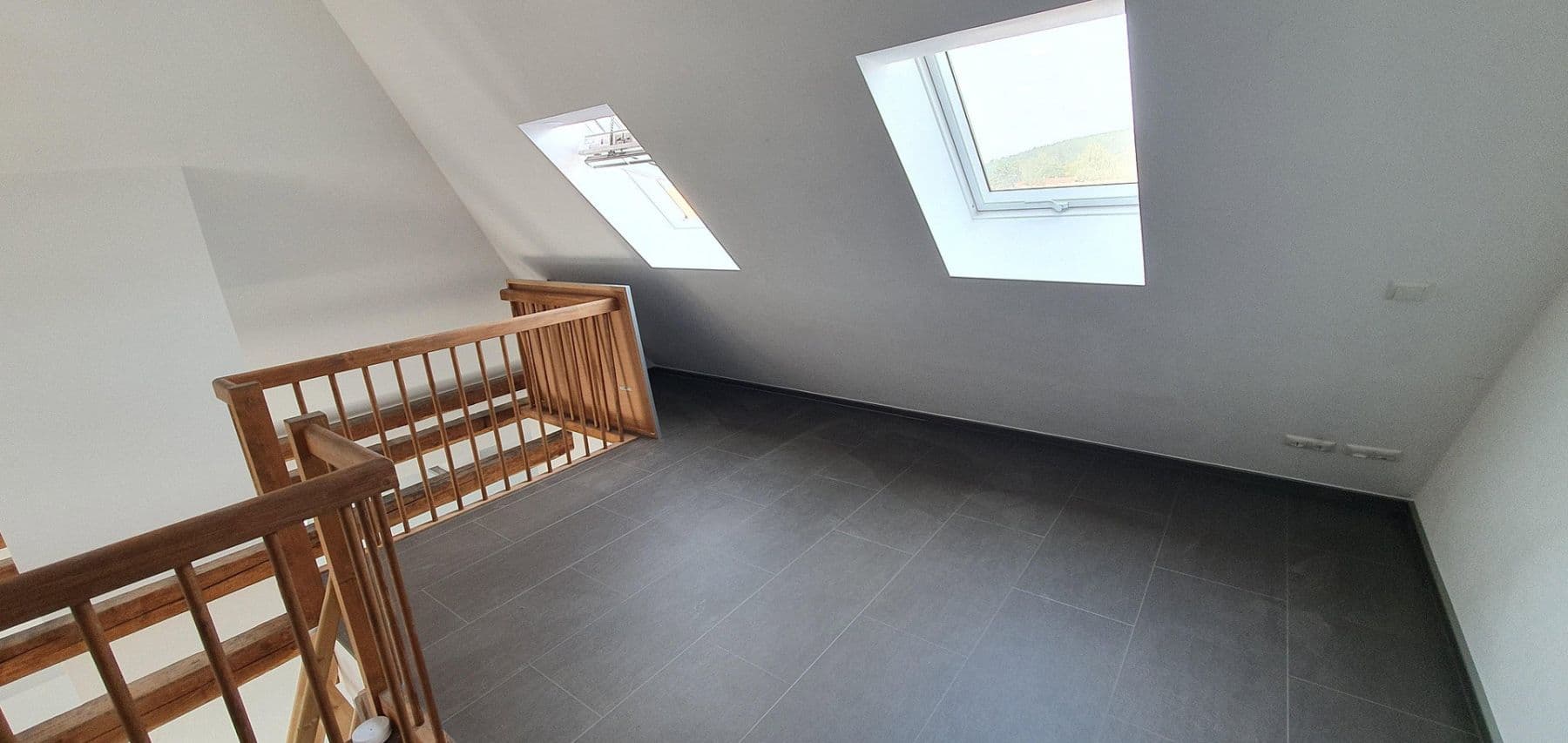 Prenájom bytu 2-izbový 64 m², Bruck i.d.OPf., Bavorsko Prenájom bytu 2-izbový 64 m², Bruck i.d.OPf., Bavorsko